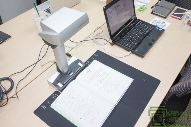 書房、書櫃終極整理術電子書掃描自炊神器Fujitsu ScanSnap iX500 SV600 