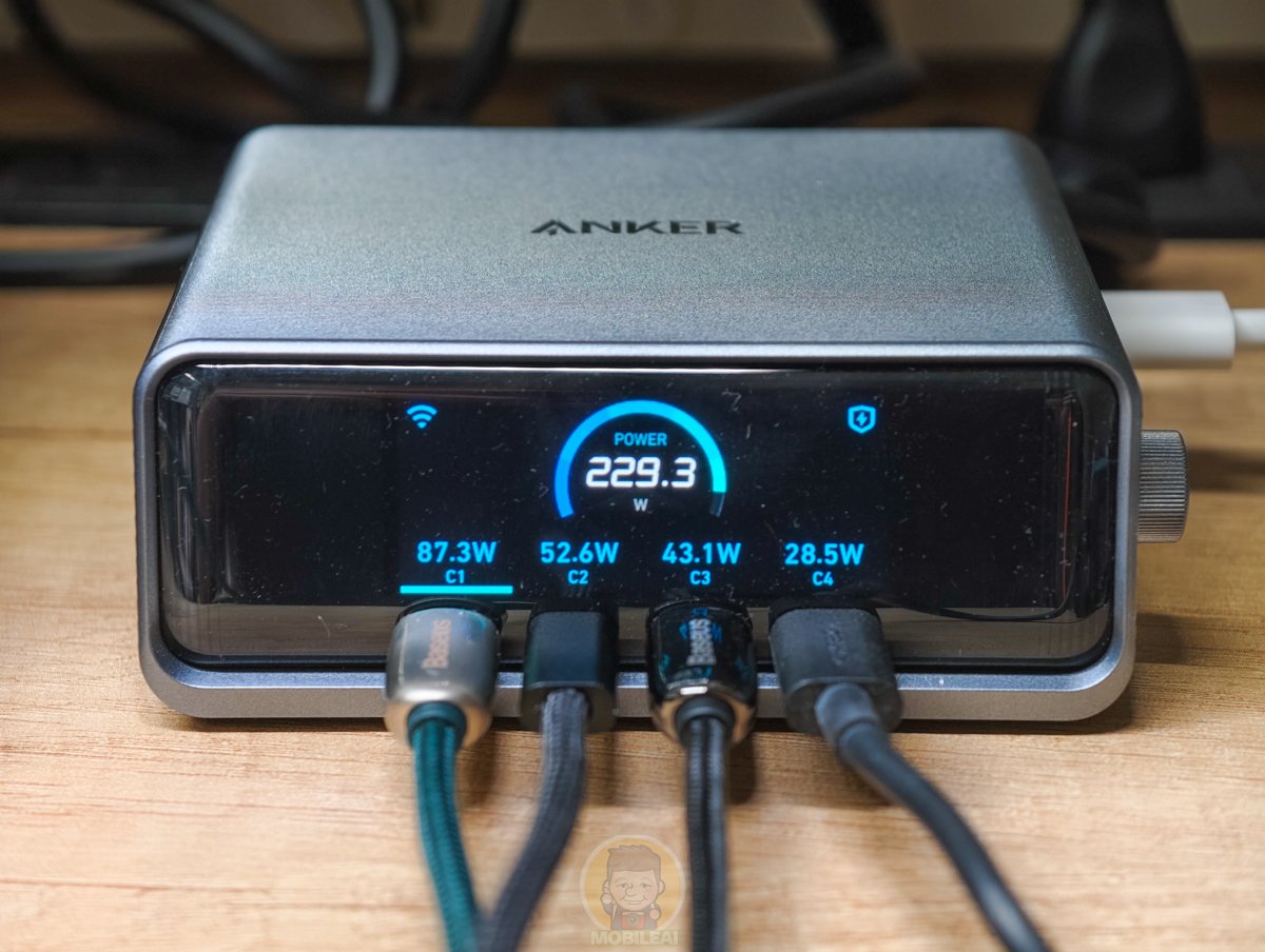 Anker Prime Charger 250W 6Ports GaN 桌上型充電站 開箱